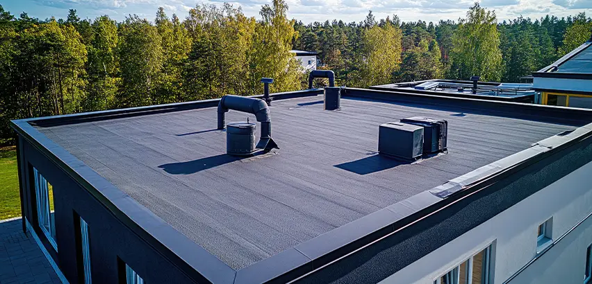 Professional Flat Roof Replacement Services in Mount Prospect, IL