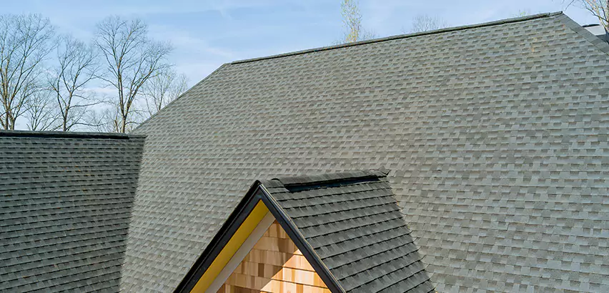 Replacing Vinyl Siding With Cedar Shingles in Mount Prospect